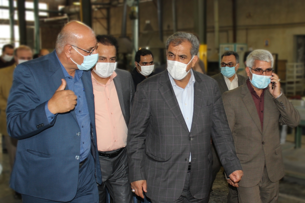بازدید استاندار قزوین از کارخانه پلاتین ایران